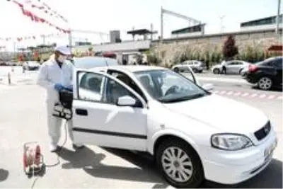 Mamak Belediyesinden araçlar için dezenfekte istasyonu Mamak Belediyesinden araçlar için dezenfekte istasyonu