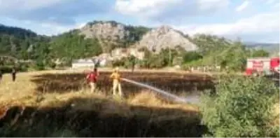 Marmaris'te boş arazide çıkan yangın söndürüldü Marmaris'te boş arazide çıkan yangın söndürüldü