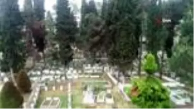 Mezarlıklar duasız kalmadı Mezarlıklar duasız kalmadı
