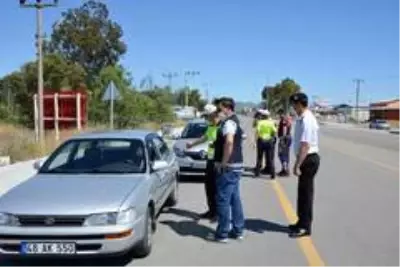 Muğla'da jandarma ve polis ekiplerinden ortak denetim Muğla'da jandarma ve polis ekiplerinden ortak denetim