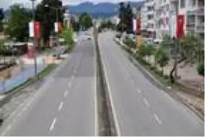Ordu'da, Karadeniz Sahil Yolu boş kaldı