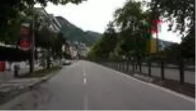 Ordu'da, Karadeniz Sahil Yolu boş kaldı Ordu'da, Karadeniz Sahil Yolu boş kaldı