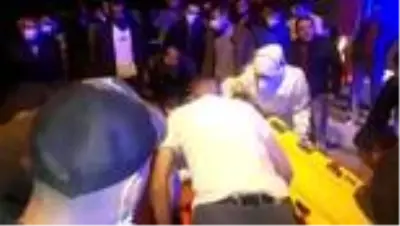Otomobil aydınlatma direğine çarptı: 1 ölü, 1 yaralı Otomobil aydınlatma direğine çarptı: 1 ölü, 1 yaralı