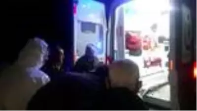 Otomobil aydınlatma direğine çarptı: 1 ölü, 1 yaralı Otomobil aydınlatma direğine çarptı: 1 ölü, 1 yaralı