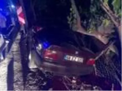 Otomobil şarampole devrildi, alkollü sürücü ile yanındaki kişinin burnu bile kanamadı Otomobil şarampole devrildi, alkollü sürücü ile yanındaki kişinin burnu bile kanamadı