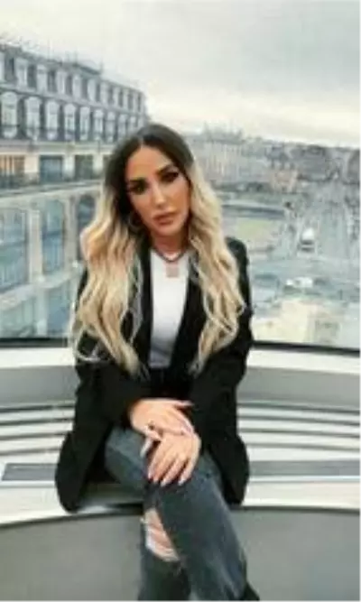 Özge Bitmez: Özge Bitmez: