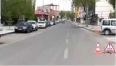 Polis, aracıyla hastaneye gitmeye çalışan kalp hastasına destek oldu Polis, aracıyla hastaneye gitmeye çalışan kalp hastasına destek oldu