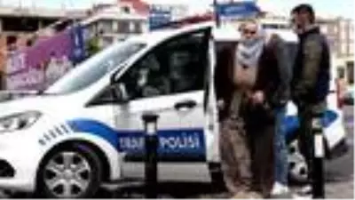 Polis durdurunca