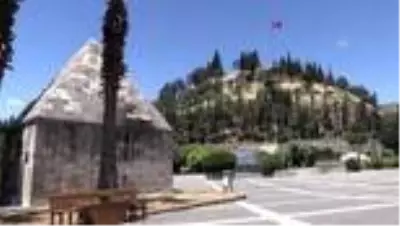 Ramazan Bayramı'nı kapsayan sokağa çıkma kısıtlamasına uyuluyor Ramazan Bayramı'nı kapsayan sokağa çıkma kısıtlamasına uyuluyor