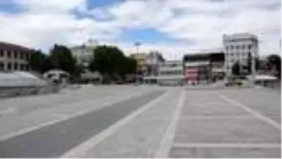 Ramazan Bayramı'nı kapsayan sokağa çıkma kısıtlamasına uyuluyor Ramazan Bayramı'nı kapsayan sokağa çıkma kısıtlamasına uyuluyor