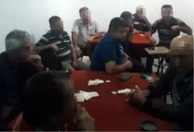 Salgın ve kısıtlamayı hiçe saydılar, bodrum katı kıraathaneye çevirdiler