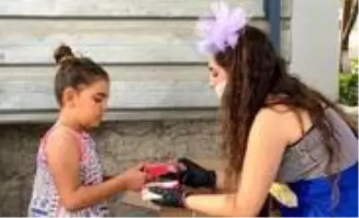 Seyhan'dan çocuklara bayram hediyesi Seyhan'dan çocuklara bayram hediyesi