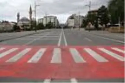 Sivas'ta kısıtlamanın ilk gününde sessizlik Sivas'ta kısıtlamanın ilk gününde sessizlik