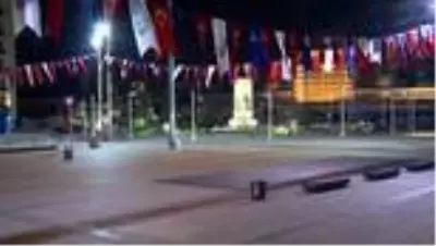 Sokağa çıkma kısıtlaması başladı (2) Sokağa çıkma kısıtlaması başladı (2)