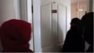 Sultanbeyli'de koruyucu ailelere ve çocuklarına bayramlık hediyeleri ulaştırıldı Sultanbeyli'de koruyucu ailelere ve çocuklarına bayramlık hediyeleri ulaştırıldı