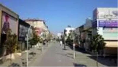 Tarihin en sessiz Arefe günü yaşanıyor Tarihin en sessiz Arefe günü yaşanıyor