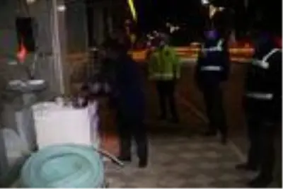 Tokat'ta denetim yapan polislere çay ikramı