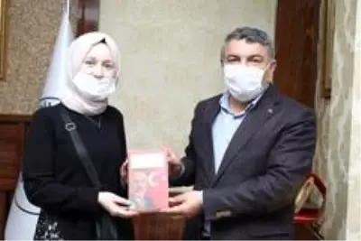 Türkiye Birincisi Ayşenur, Başkan Şayir'in konuğu oldu Türkiye Birincisi Ayşenur, Başkan Şayir'in konuğu oldu