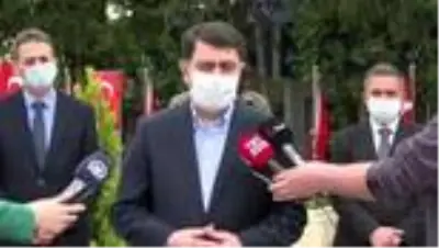 Vali Şahin: 'Bu bayramda sevdiklerimizin iyiliği için onların yanında olmamız lazım' Vali Şahin: 'Bu bayramda sevdiklerimizin iyiliği için onların yanında olmamız lazım'