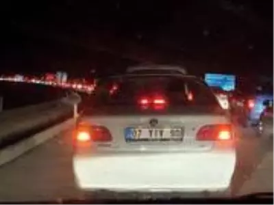 Yasağa trafik kuyruğunda yakalandılar Yasağa trafik kuyruğunda yakalandılar