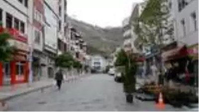 65 yaş üstü vatandaşlar yeniden sokağa çıktı