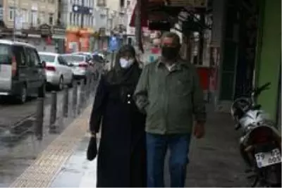65 yaş ve üzeri vatandaşlara yağmur engeli