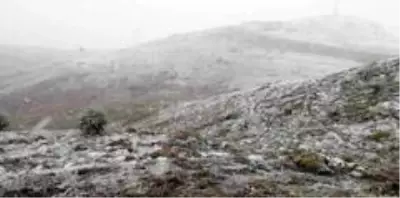Afyonkarahisar'da Mayıs ayında kar sürprizi