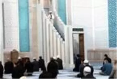 Bayram namazı yalnızca Ankara'da kılındı! Diyanet Başkanı Erbaş bayram hutbesini okudu Bayram namazı yalnızca Ankara'da kılındı! Diyanet Başkanı Erbaş bayram hutbesini okudu