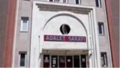 Anne ve babasını bıçaklayarak öldüren zanlı tutuklandı