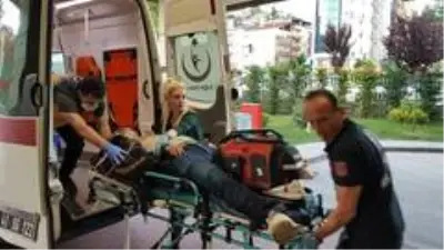 Aracın çarptığı motosiklet sürücüsü ağır yaralandı