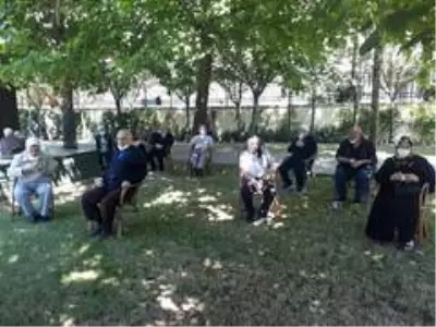 Bağcılar'da 65 yaş üstü vatandaşlar için çifte bayram