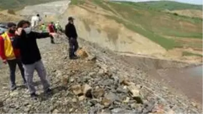 Barajda kaybolan işçi için AFAD ve dalgıçlar arama çalışması başlattı