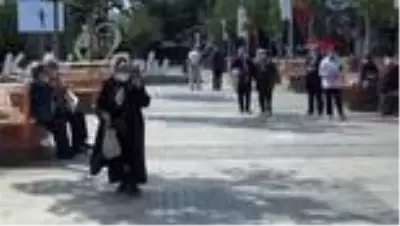 Bolu’da 65 yaş üstü vatandaşlar caddeleri doldurdu