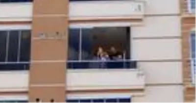 Çorum'da vatandaşlara 'drone' ile 'şeker' ikramı Çorum'da vatandaşlara 'drone' ile 'şeker' ikramı