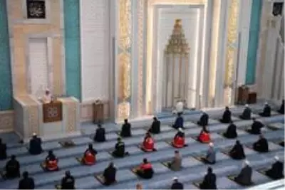 Diyanet İşleri Başkanı Erbaş'tan bayram hutbesi Diyanet İşleri Başkanı Erbaş'tan bayram hutbesi