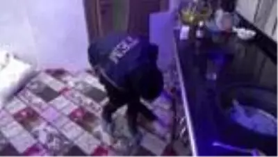 Diyarbakır'da terör örgütü PKK'ya yönelik operasyon: 12 tutuklama Diyarbakır'da terör örgütü PKK'ya yönelik operasyon: 12 tutuklama
