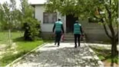 Erciş vefa ekipleri ilçedeki şehit ailelerinin bayramını kutladı