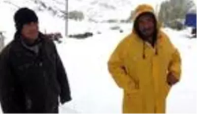 Erzincan'da kar sürprizi (2)