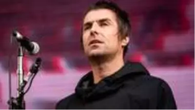 İngiliz rock yıldızı Gallagher, beğenmediği Manchester City formasını İngiliz rock yıldızı Gallagher, beğenmediği Manchester City formasını