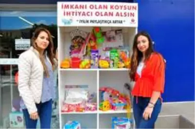 Manisa'da çocuklara bayram hediyesi: 'Askıda oyuncak'