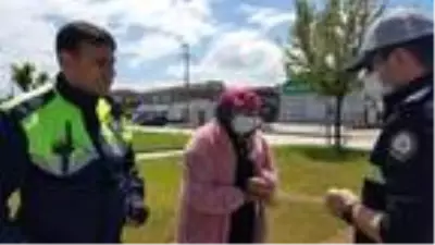 Oğlunun mezarına gitmek isteyen kadını mezarlığa götürdüler