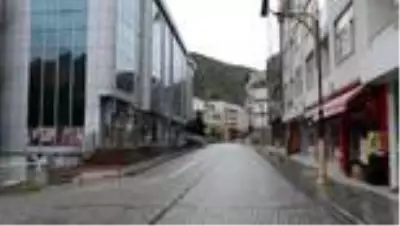 Orta ve Doğu Karadeniz’de sokağa çıkma kısıtlamasının ikinci gününde sokaklar sessiz