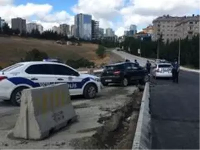 Kısıtlama gününde araç kullanan alkollü taciz şüphelisi, kaza yapınca yakayı ele verdi Kısıtlama gününde araç kullanan alkollü taciz şüphelisi, kaza yapınca yakayı ele verdi