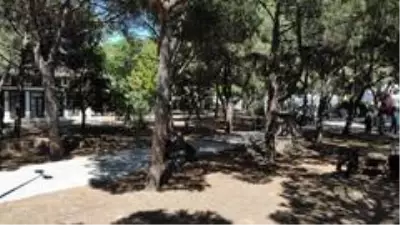 Pendik'te bayramın birinci günü 65 yaş üstü vatandaşlara mehteranlı kutlama Pendik'te bayramın birinci günü 65 yaş üstü vatandaşlara mehteranlı kutlama