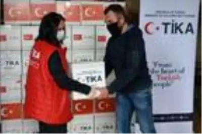 TİKA'dan Ukrayna'da 600 aileye gıda ve hijyen malzemesi desteği TİKA'dan Ukrayna'da 600 aileye gıda ve hijyen malzemesi desteği
