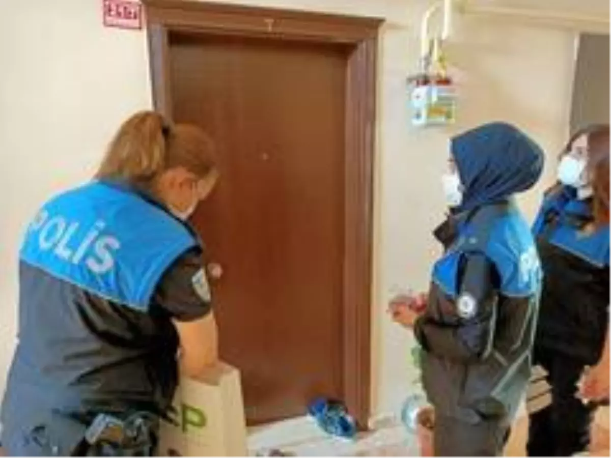 Toplum destekli polislerden, çocuklara bayram şekeri