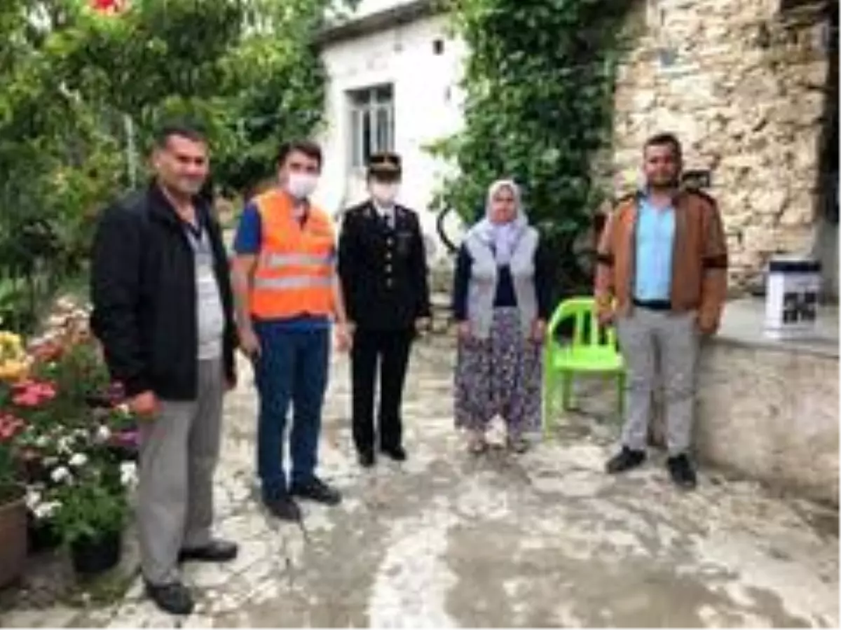 Vali Köşger şehit aileleri ve gazilerin bayramını kutladı