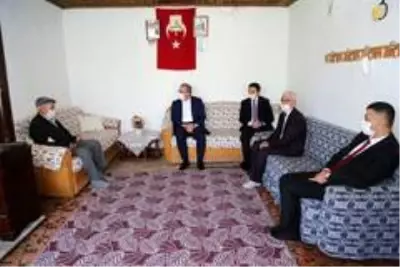 Vali Toraman'dan şehit ailelerine bayram ziyareti