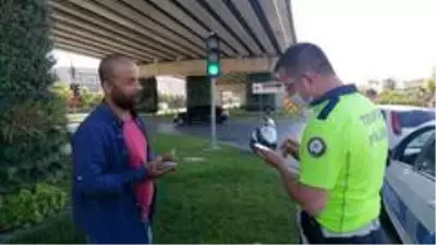 Yasağı delip trafik kazasına karıştı,