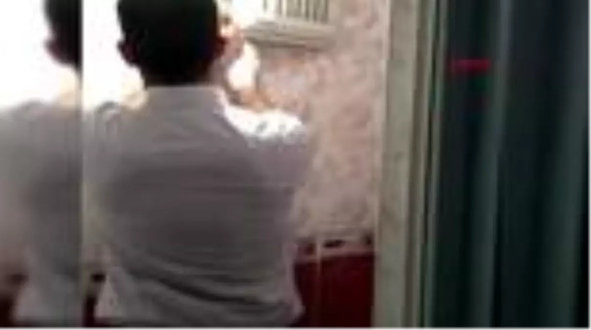 YOZGAT'TA HAYVANSEVERLER SOKAĞA YİYECEK BIRAKTI